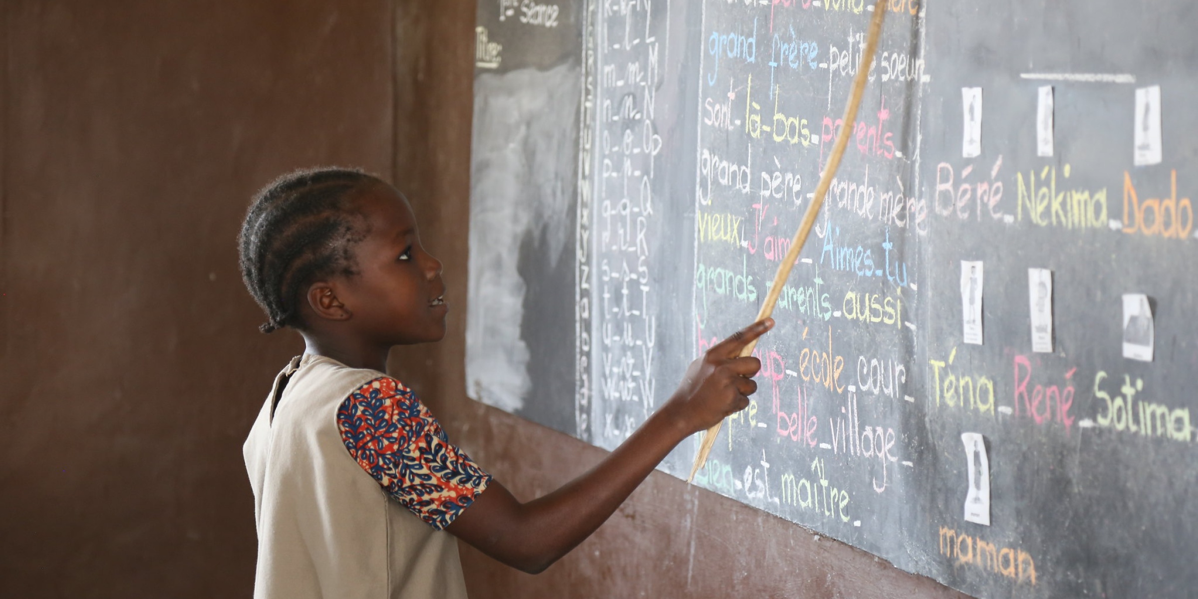 A young girl at the blackboard at the Sô-Ava primary school. Credit: GPE/Chantal Rigaud