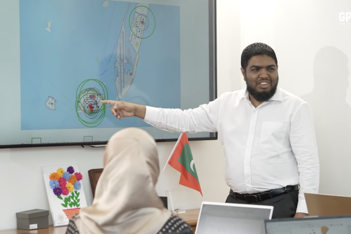 Educational planners in the Maldives using geospatial data software to improve access to education across the islands. Credit: GPE KIX EMAP